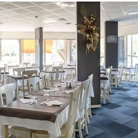 Ibis Styles Centre 3*