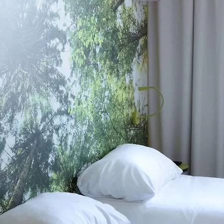 Ibis Styles Centre Hotel 3*