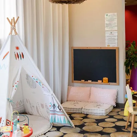 Ibis Styles Miradour Hotel 3*