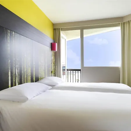 Ibis Styles Centre 3*