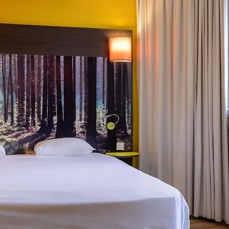 Ibis Styles Centre 3*