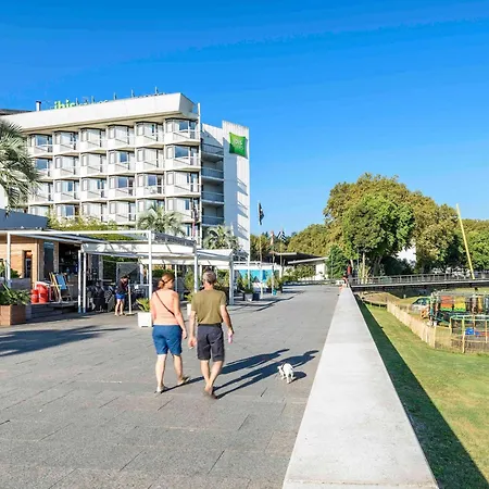 Ibis Styles Centre 3*
