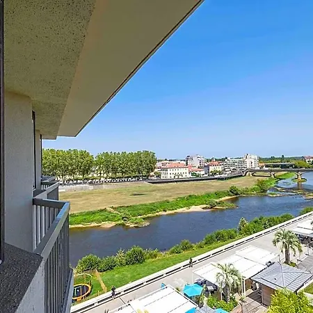 Ibis Styles Centre 3*