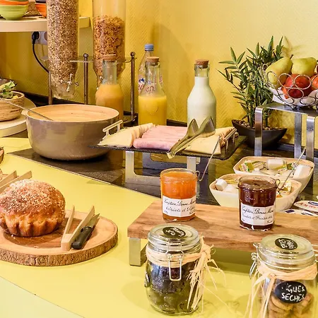 Ibis Styles Miradour Hotel 3*