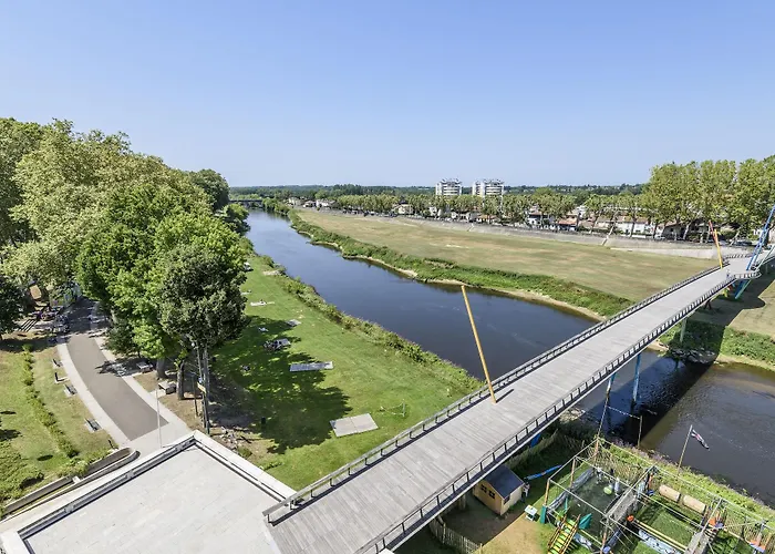 Ibis Styles Centre Hotel 3*