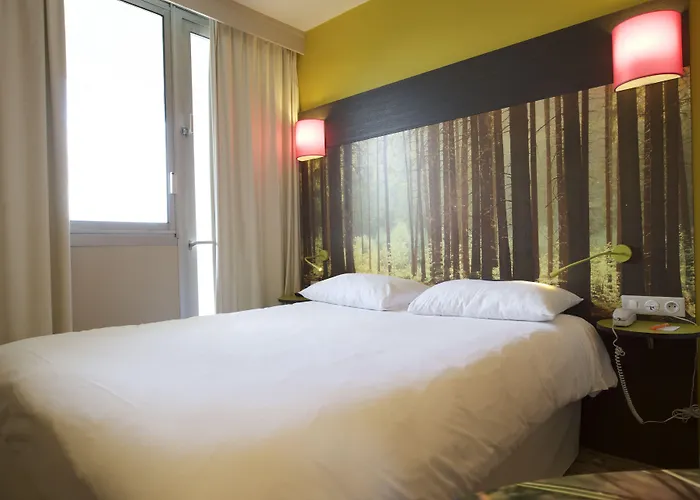 Отель Ibis Styles Centre 3*