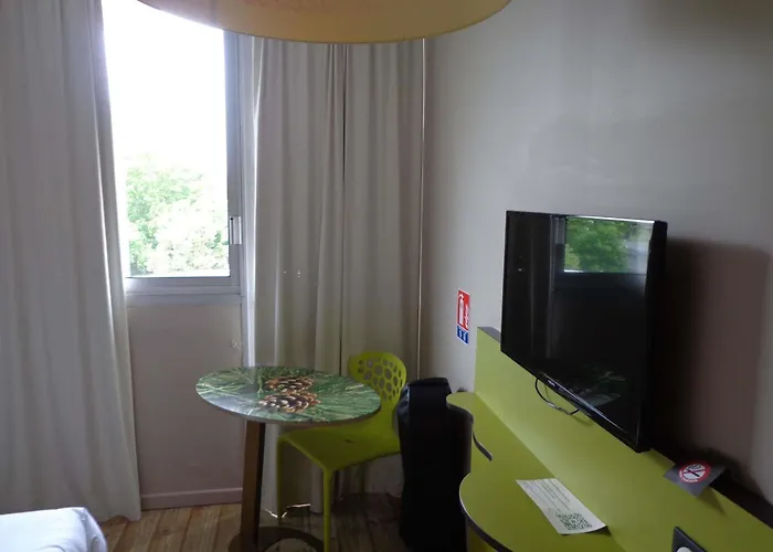 Ibis Styles Centre Отель