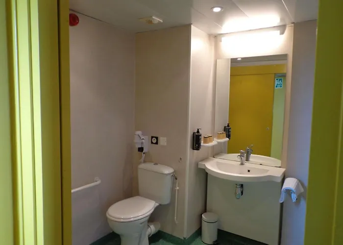 Ibis Styles Centre Hotel 3*