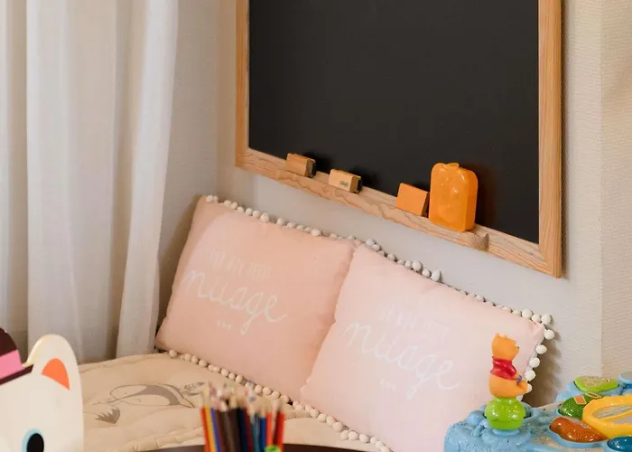 Отель Ibis Styles Centre 3*